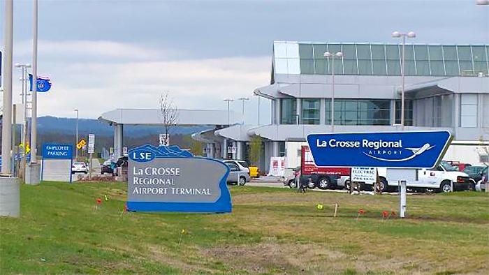La Crosse Airport