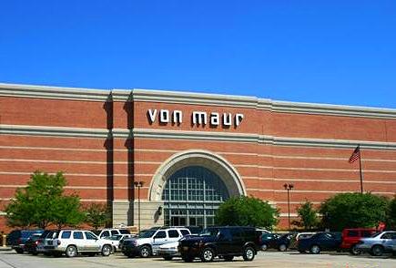 The Von Maur store at Westroads mall in Omaha, Nebraska Stock Photo - Alamy