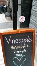 Foto de Vineapple Cafe in Brooklyn  - Nursing Rooms Locator