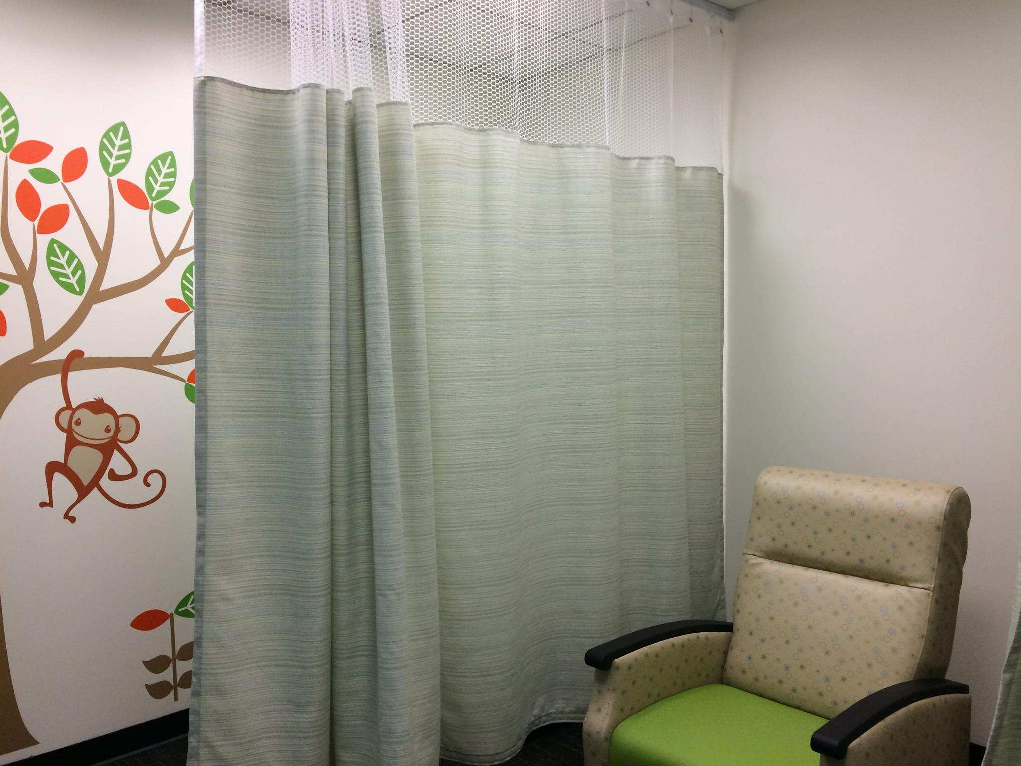 Charlotte international airport nursing mothers room 3