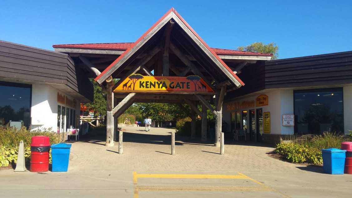 Photo of front entrance of African Lion safari cambridge ontario