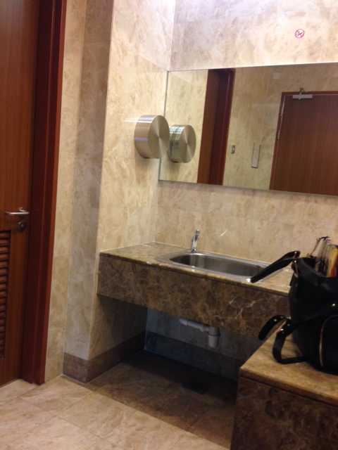 kula lumpur convention centre malaysia baby diaper changing room pic2
