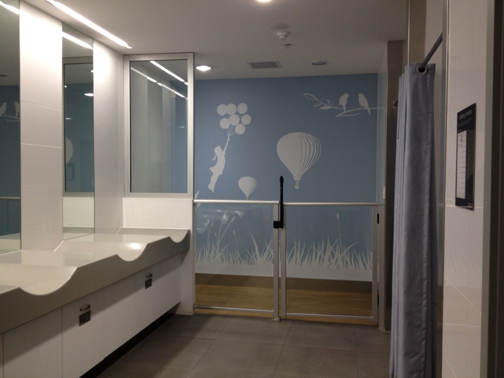 auckland international airport parents room pic1 new zealand