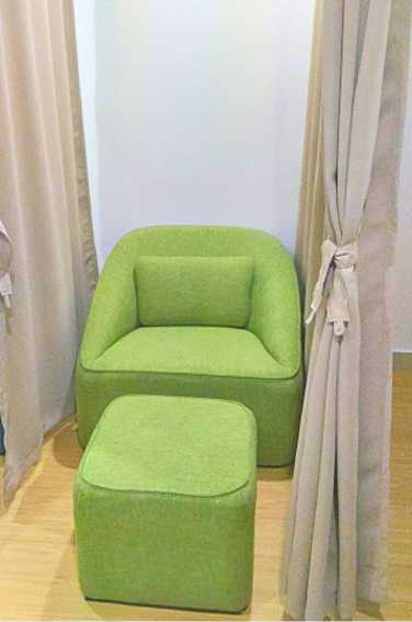 mactan cebu international airport phillipines nursing mothers room couch ottoman