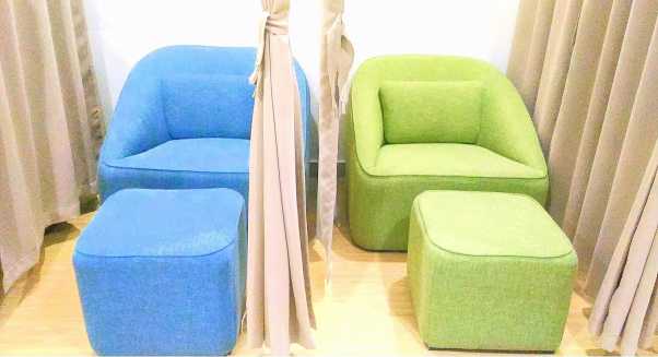 mactan cebu international airport phillipines nursing mothers room couch ottoman3