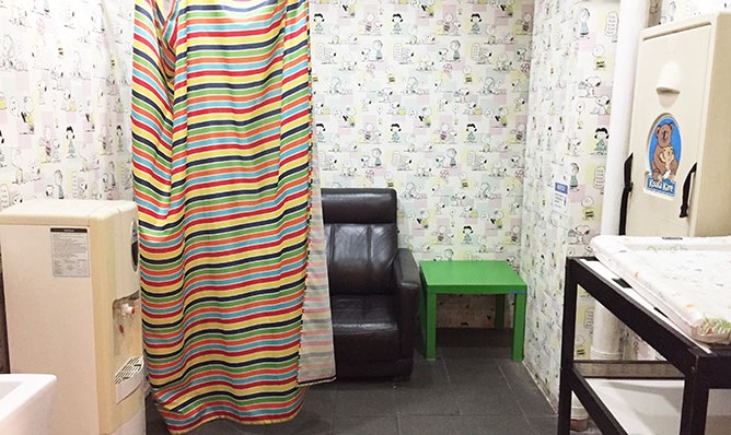 grandstand mall breastfeeding room pic1 singapore