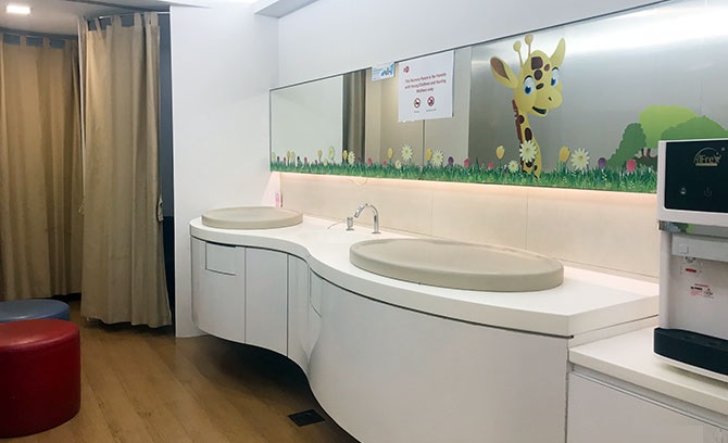 lot one shoppers mall breastfeeding room pic2 singapore
