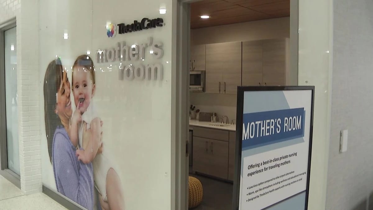 appleton international airport lactation room pic1