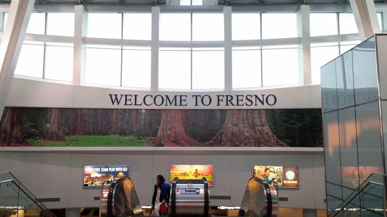 fresno yosemite international airport interior view pic2