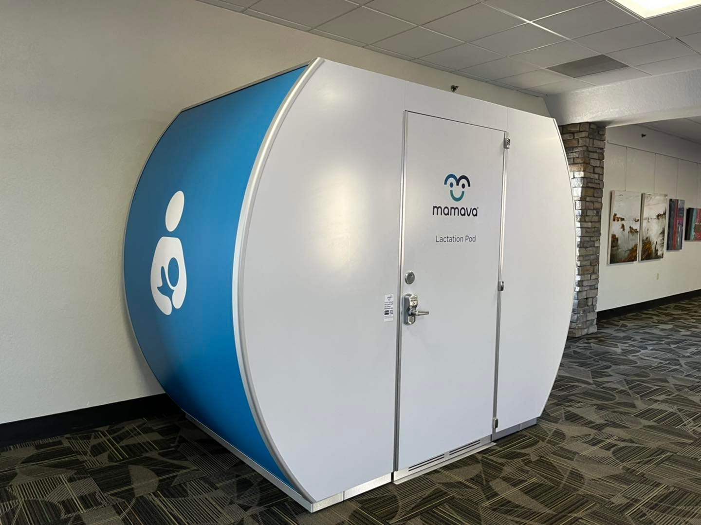 reno tahoe international airport lactation pod