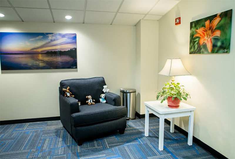 washington dulles international airport nursing mothers rooms pic1