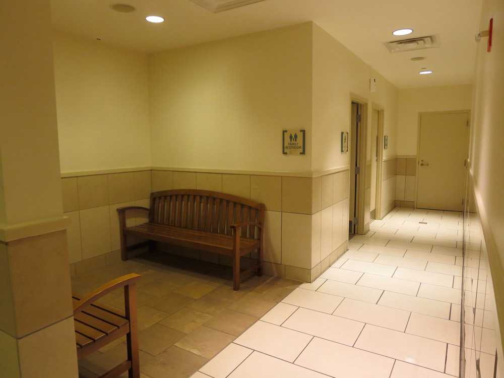 west towne mall mothers room pic2